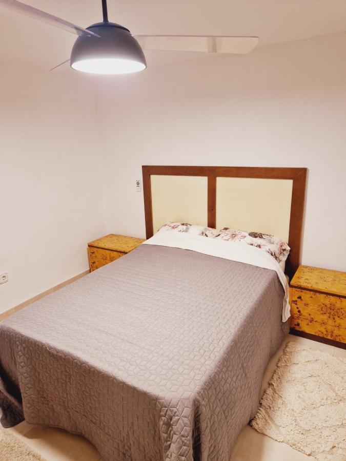 Magnifico Chalet Adosado En Torrevieja, Alicante. Luaran gambar