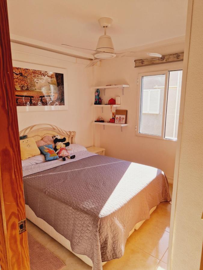 Magnifico Chalet Adosado En Torrevieja, Alicante. Luaran gambar