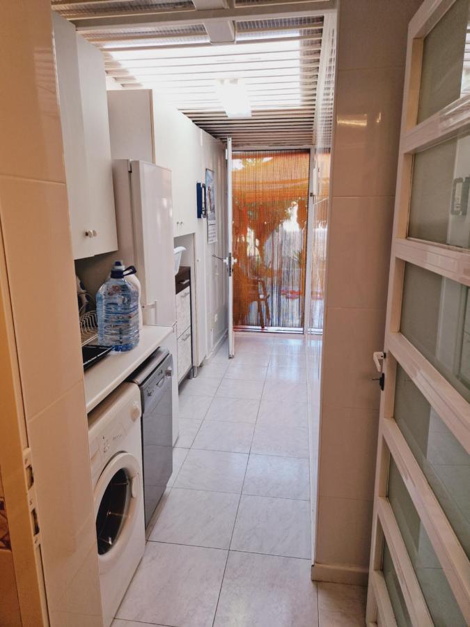 Magnifico Chalet Adosado En Torrevieja, Alicante. Luaran gambar